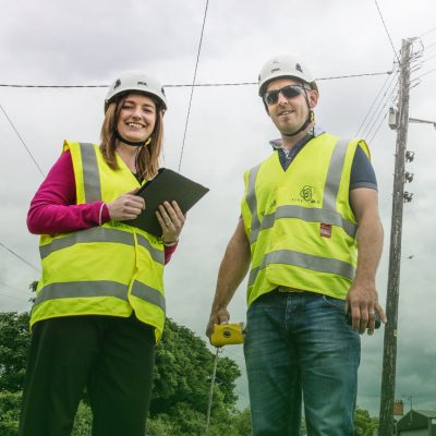 SIRO male & female engineers in the build process