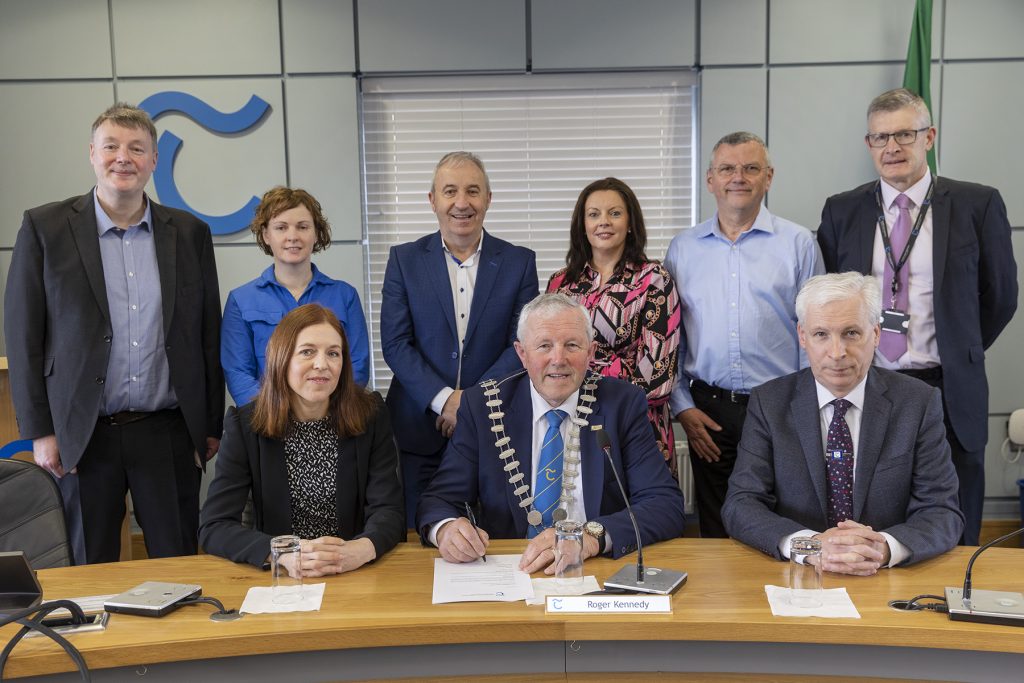 Pictured SIRO and Tipperary County Council representatives.